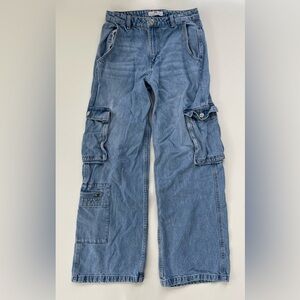 Stradivarius Women's High Rise High Waisted Wide Leg Cargo Jeans Size 2